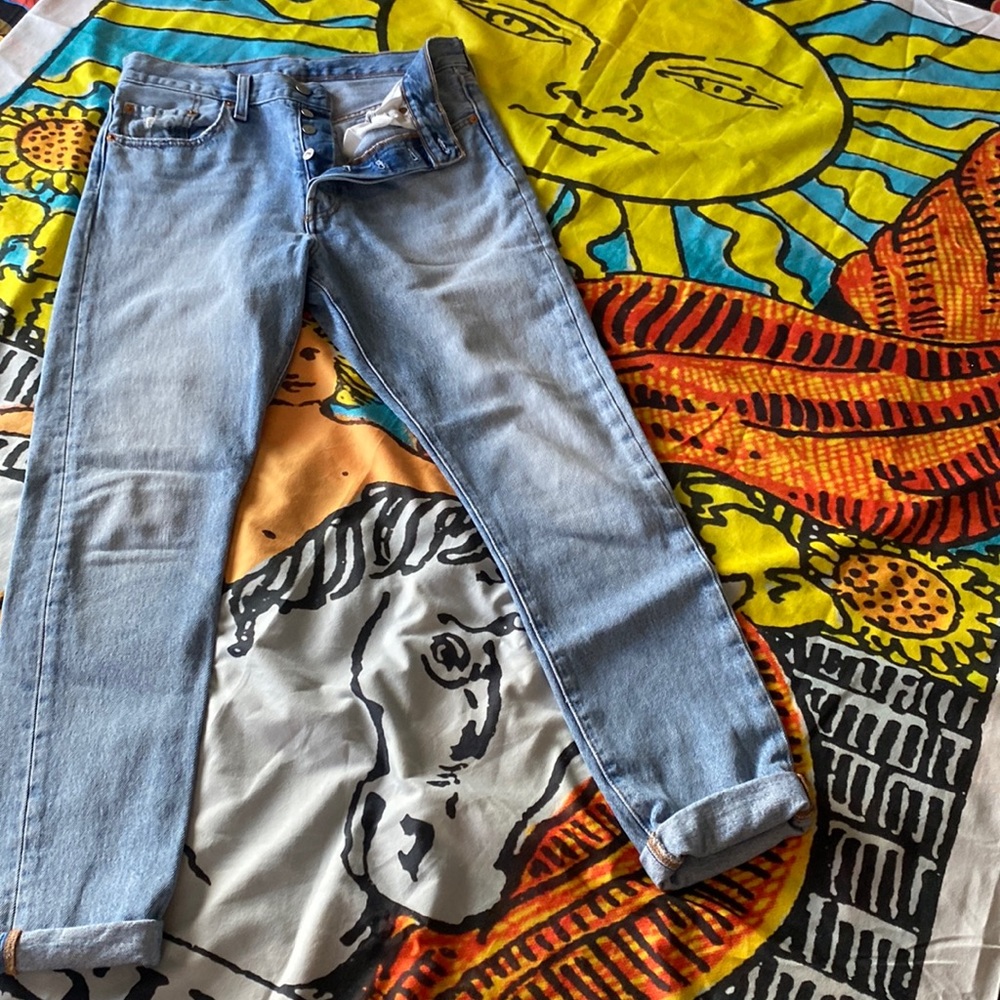 Levi’s 501 28/30 button fly skinny jeans 👖